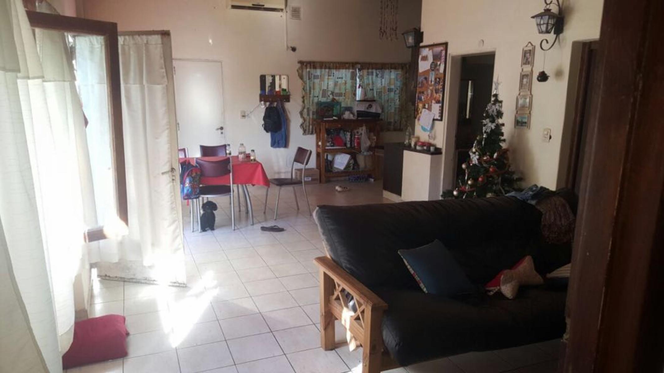 RETASADA CASA EN BARRIO VILLA VALLIER ESCOBAR, EXCELENTE ENTORNO — foto 9