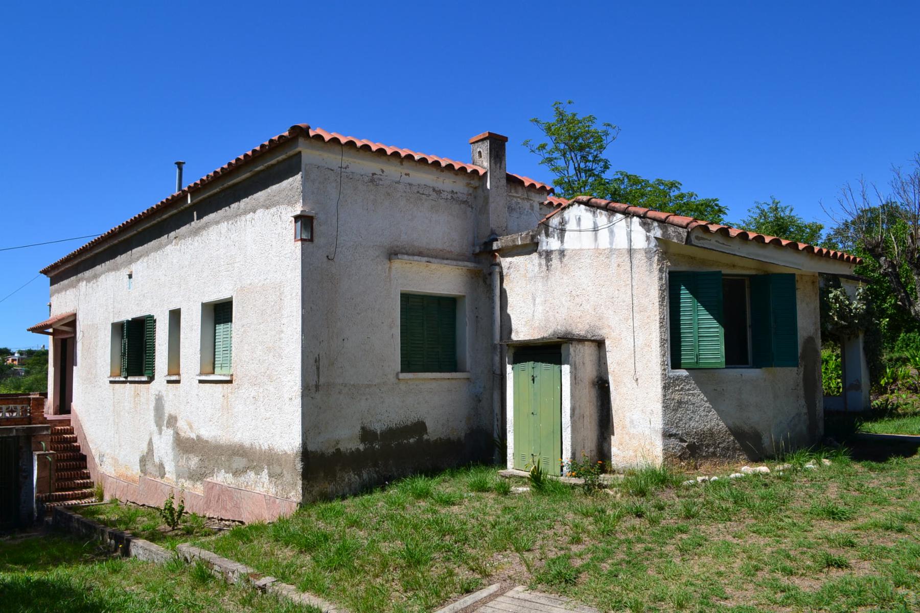 De Blasis Bienes Raices vende Antigua propiedad en zona centro, Tanti — foto 2