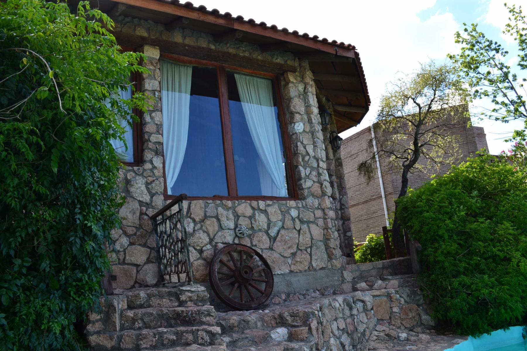 De Blasis Bienes Raices vende Excelente propiedad en barrio Costa Azul de Villa Carlos Paz — foto 7