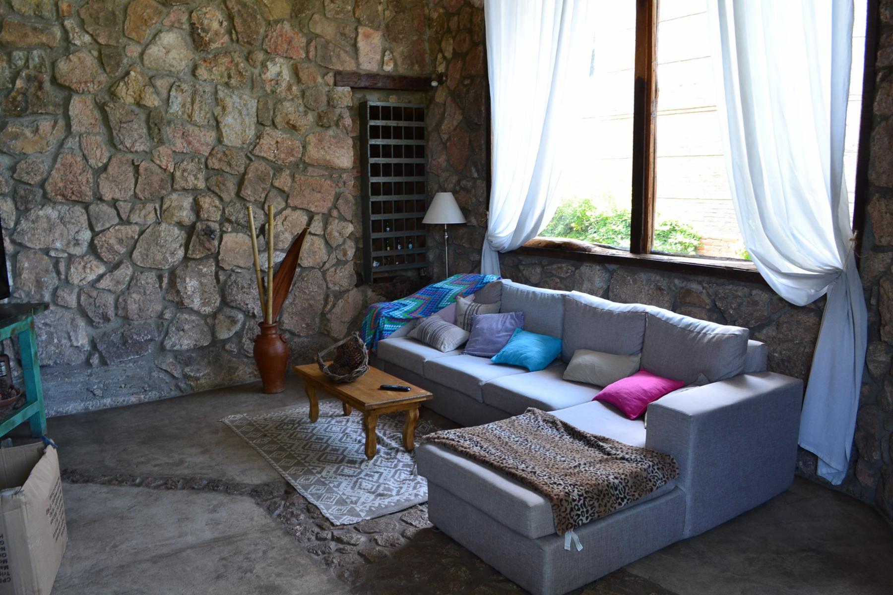 De Blasis Bienes Raices vende Excelente propiedad en barrio Costa Azul de Villa Carlos Paz — foto 9