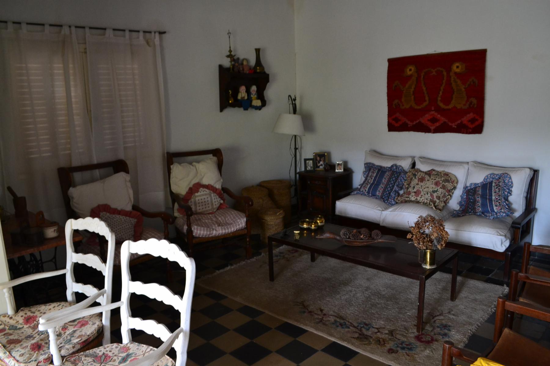 De Blasis Bienes Raices vende Hermosa casona antigua en perfecto estado de conservación — foto 2