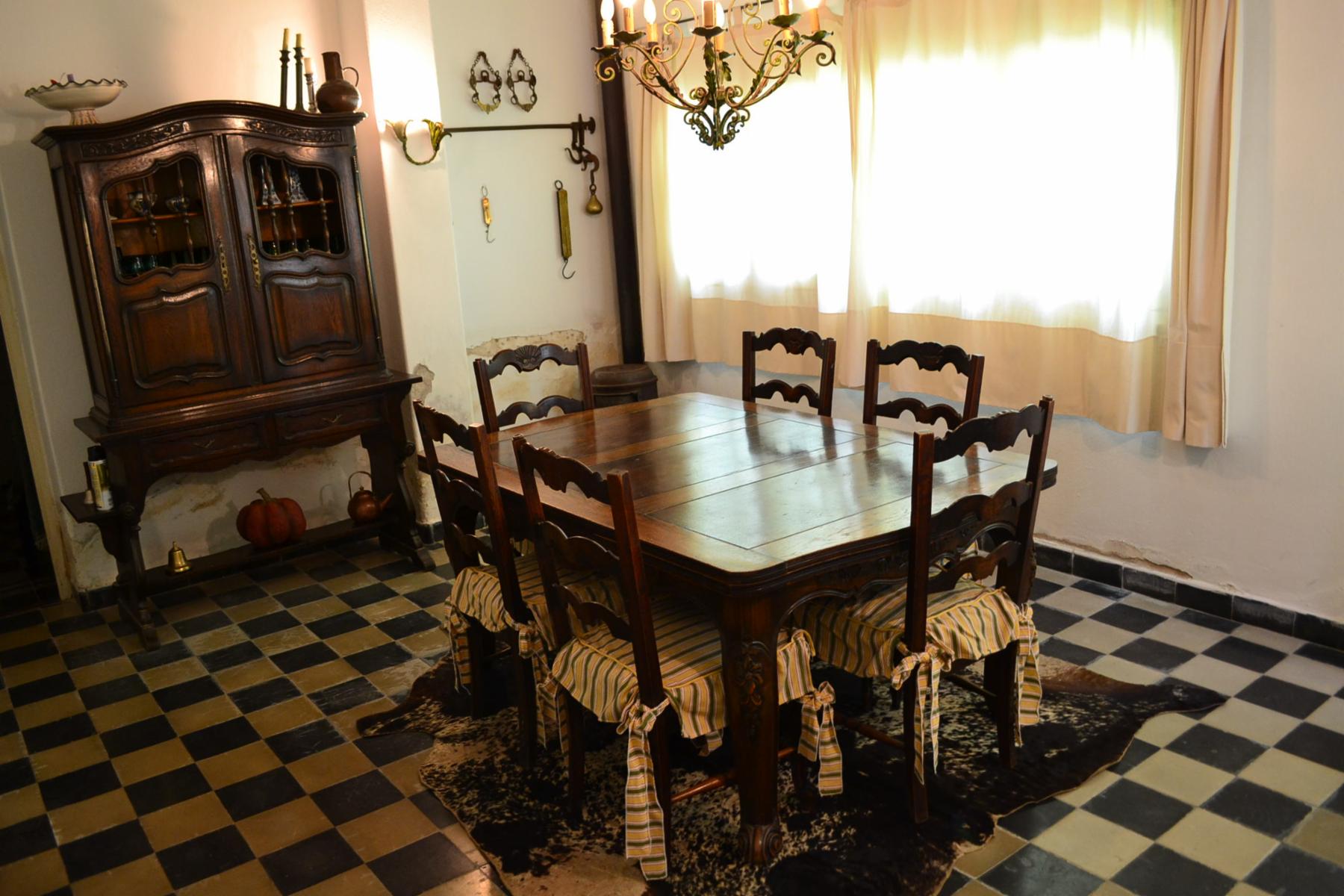 De Blasis Bienes Raices vende Hermosa casona antigua en perfecto estado de conservación — foto 8