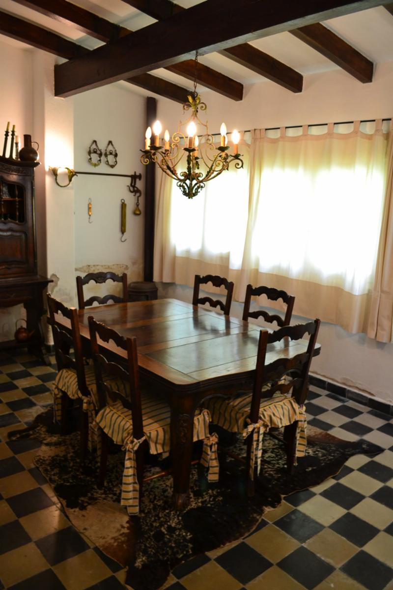 De Blasis Bienes Raices vende Hermosa casona antigua en perfecto estado de conservación — foto 14