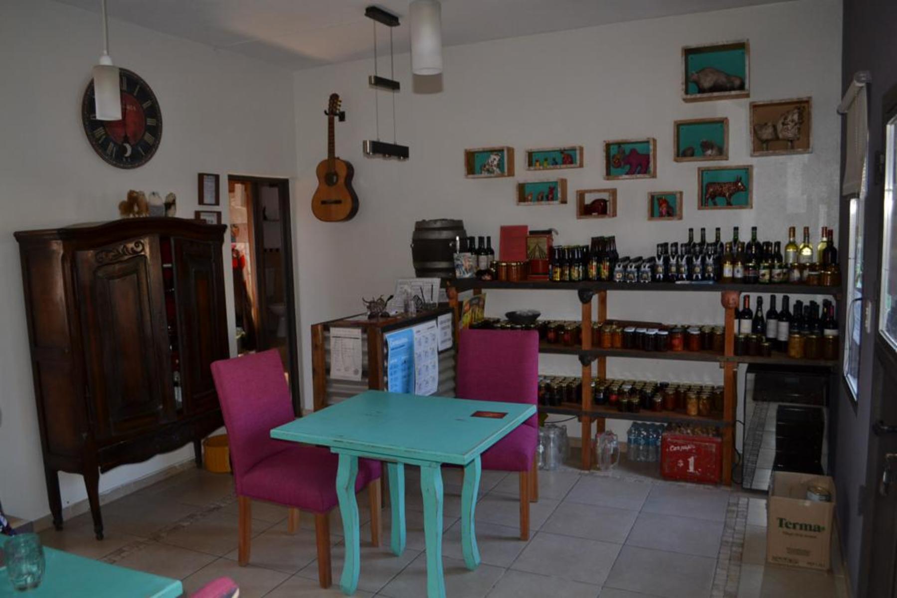 Comercio y Vivienda Familiar en Tanti - 6