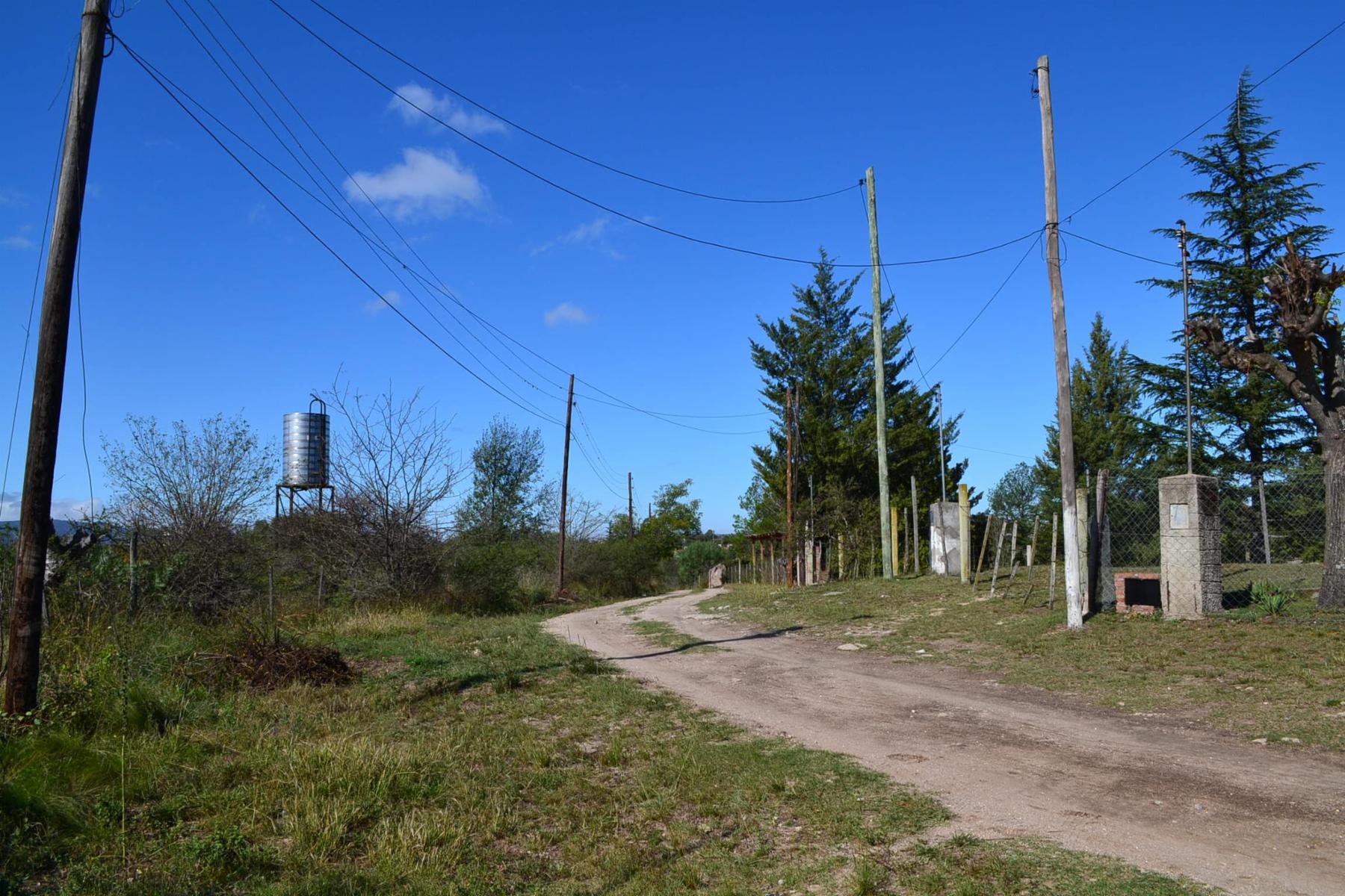 Terreno con servicios a 100mts del Rio. Villa García. Tanti. Financiado — foto 4