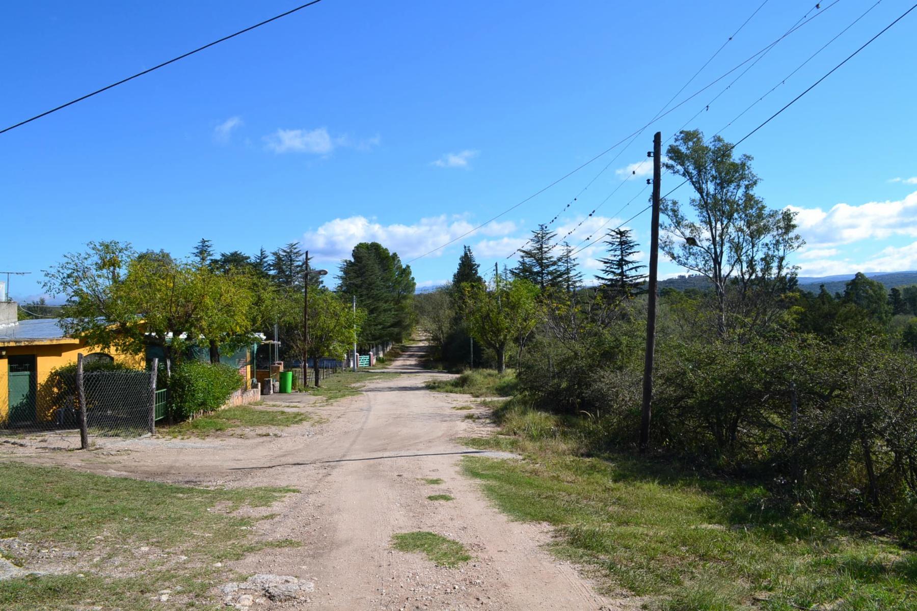 Terreno con servicios a 100mts del Rio. Villa García. Tanti. Financiado — foto 5