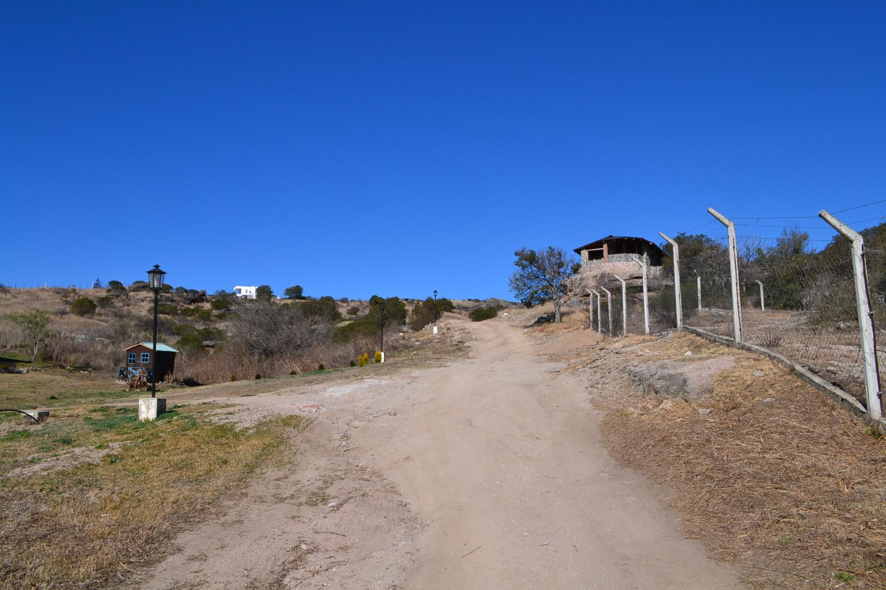 EXCELENTE LOTE CON VISTA PANORAMICA EN TANTI — foto 2