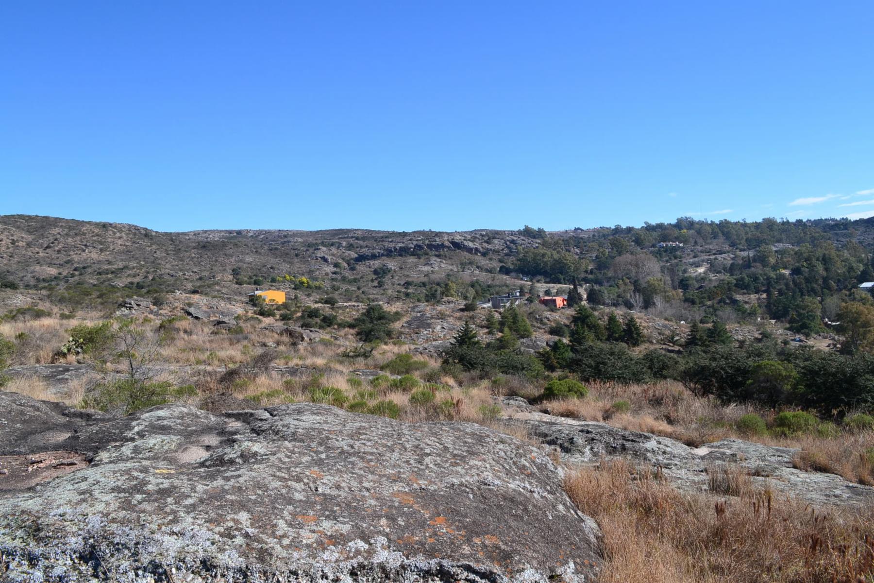 EXCELENTE LOTE CON VISTA PANORAMICA EN TANTI — foto 3