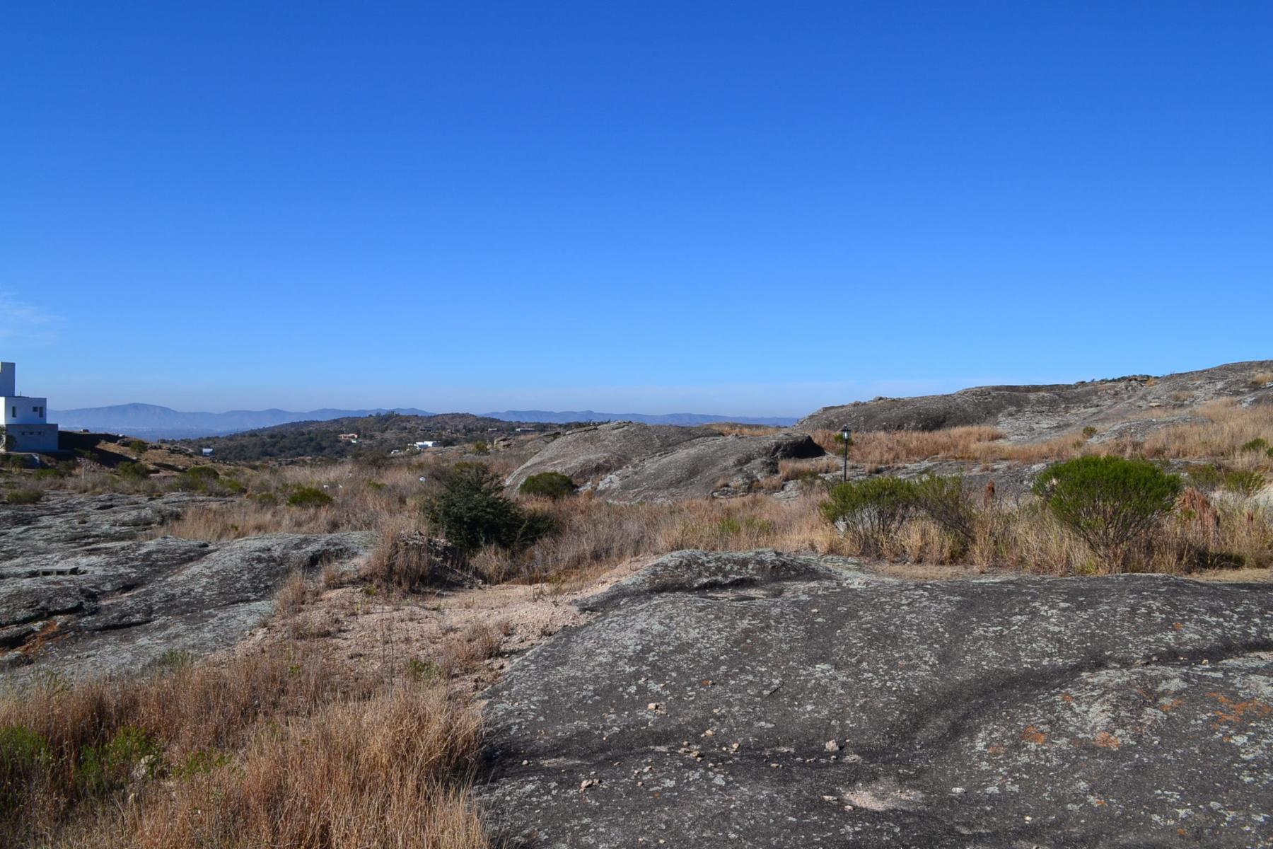 EXCELENTE LOTE CON VISTA PANORAMICA EN TANTI — foto 8