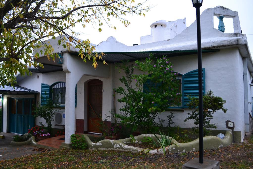 De Blasis Bienes Raices vende casa en Tanti Barrio Cerrado sobre Ruta28