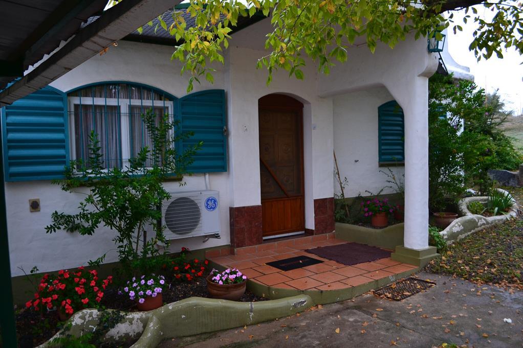 De Blasis Bienes Raices vende casa en Tanti Barrio Cerrado sobre Ruta28 — foto 2