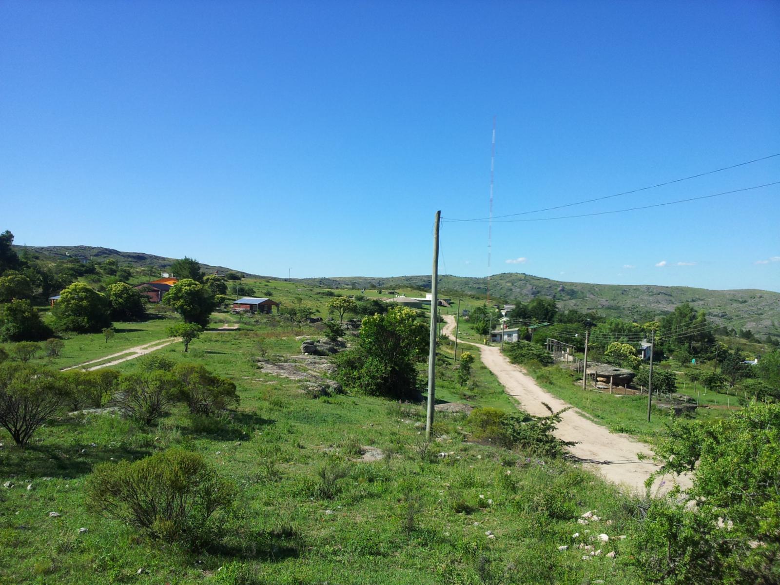 De Blasis Bienes Raices vende Hermoso terreno en TANTI LOMAS — foto 5