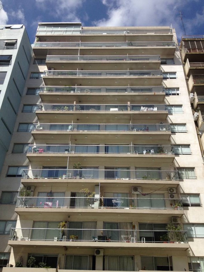Muy buen dos dormitorios con Dependencias. Edificio con amenities y seguridad - 23