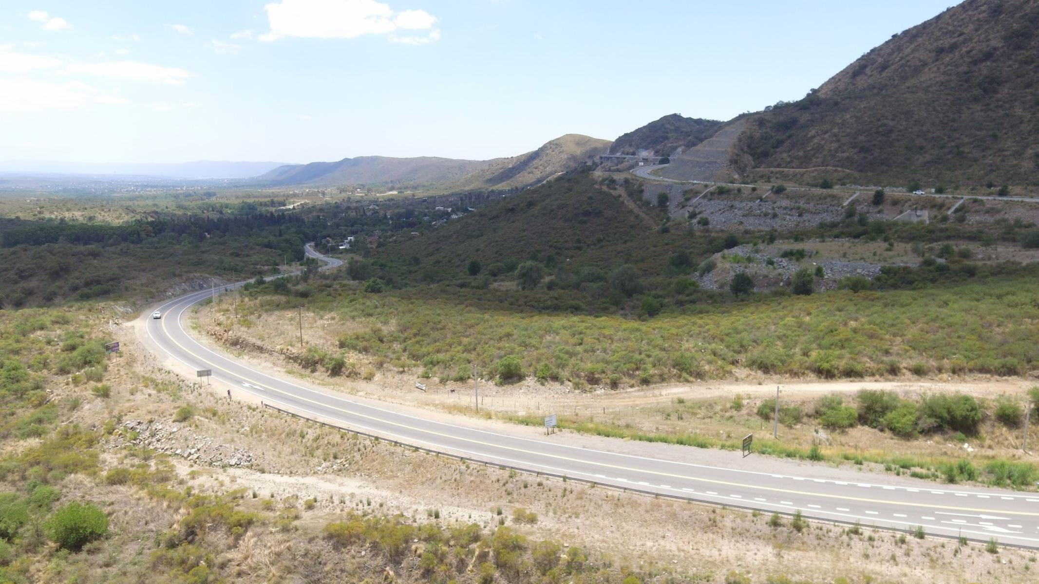 FRACCION SOBRE RUTA EN LAS JARILLAS, SAN ANTONIO DE ARREDONDO, CORDOBA — foto 6