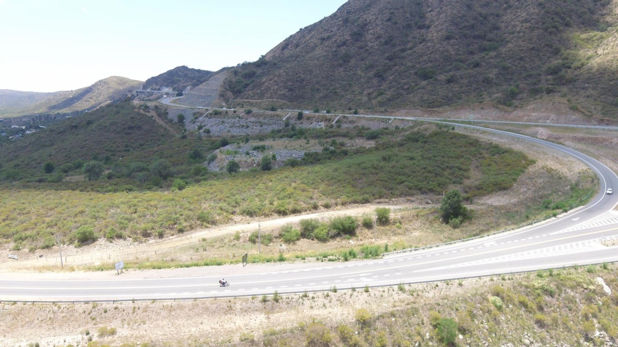 FRACCION SOBRE RUTA EN LAS JARILLAS, SAN ANTONIO DE ARREDONDO, CORDOBA — foto 7