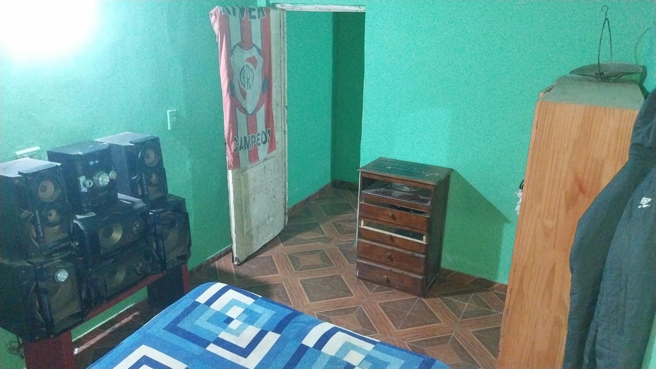 PH excelente oportunidad propiedad horizontal 5 dptos. en planta baja. 1 local comercial 1 dpto. con terraza y cochera para 6 autos. - 8