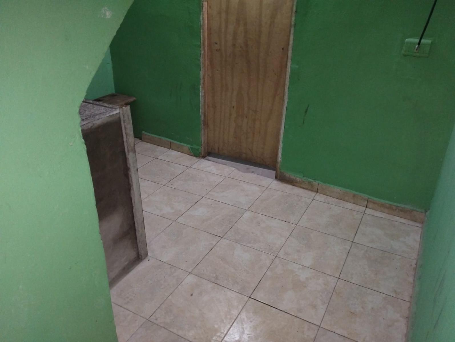PH excelente oportunidad propiedad horizontal 5 dptos. en planta baja. 1 local comercial 1 dpto. con terraza y cochera para 6 autos. - 12