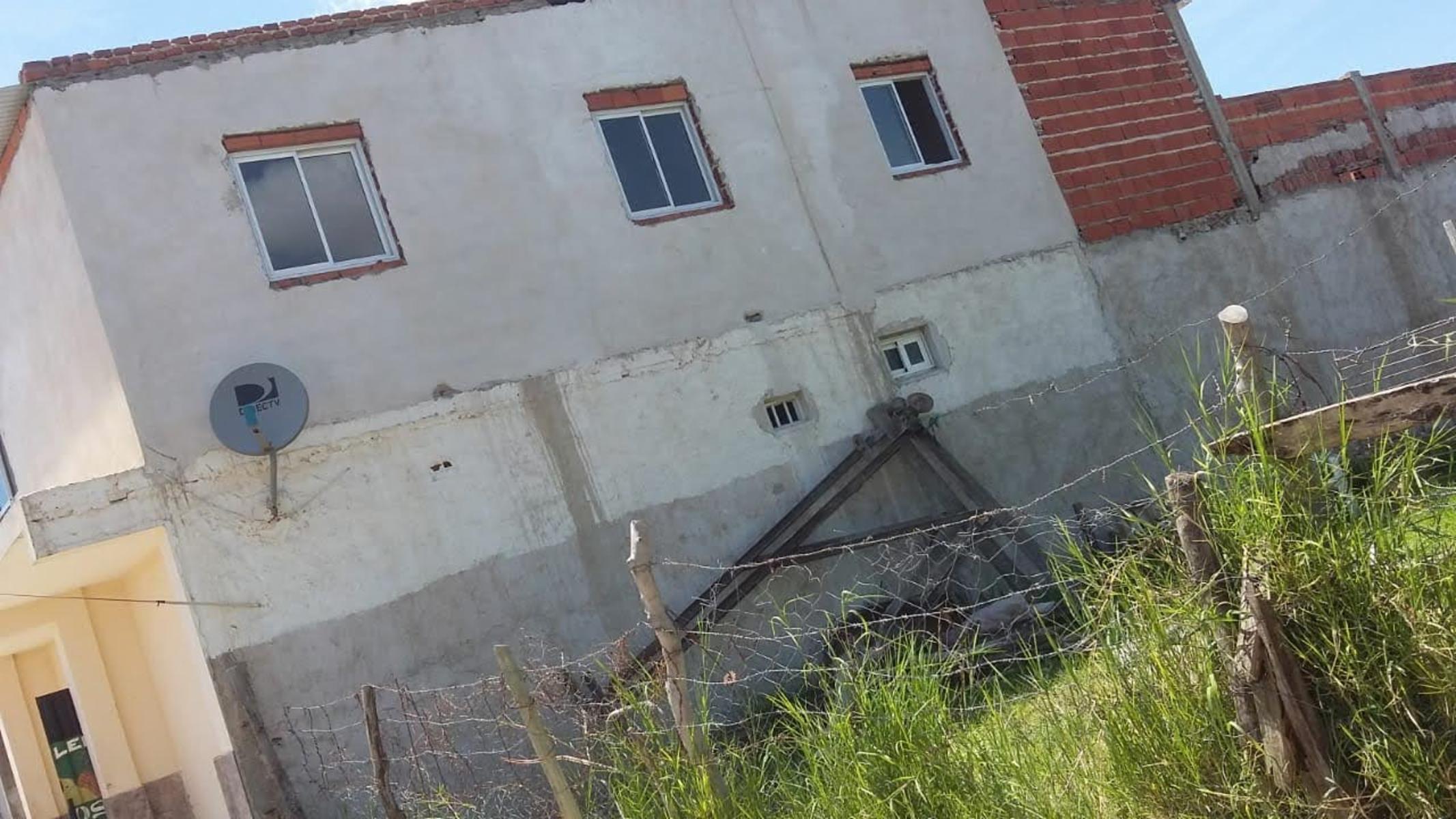 PH excelente oportunidad propiedad horizontal 5 dptos. en planta baja. 1 local comercial 1 dpto. con terraza y cochera para 6 autos. - 18