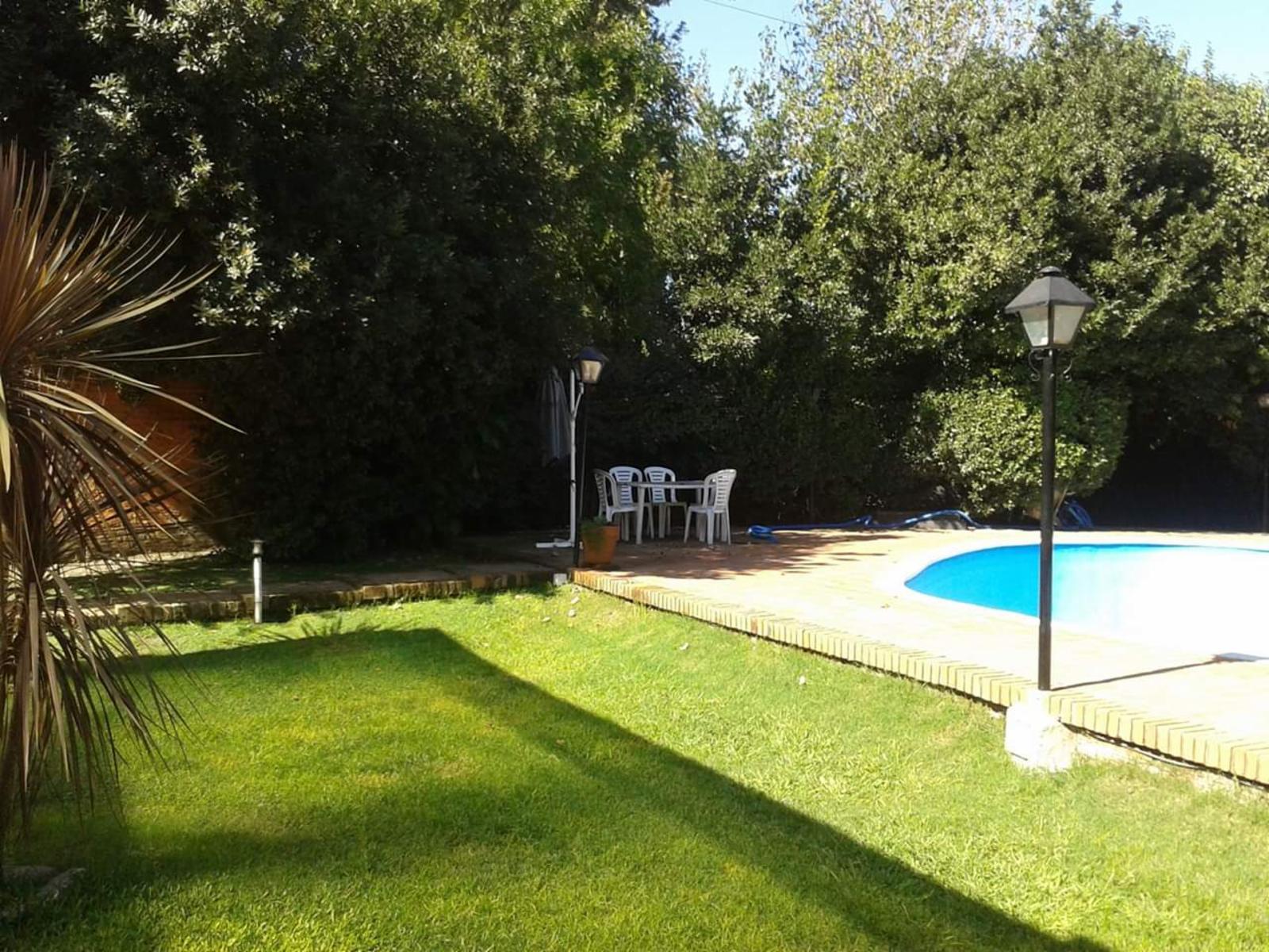 Venta de Casa quinta y 4 Duplex de 2 ambientes con cochera y patio en Parque Leloir — foto 5