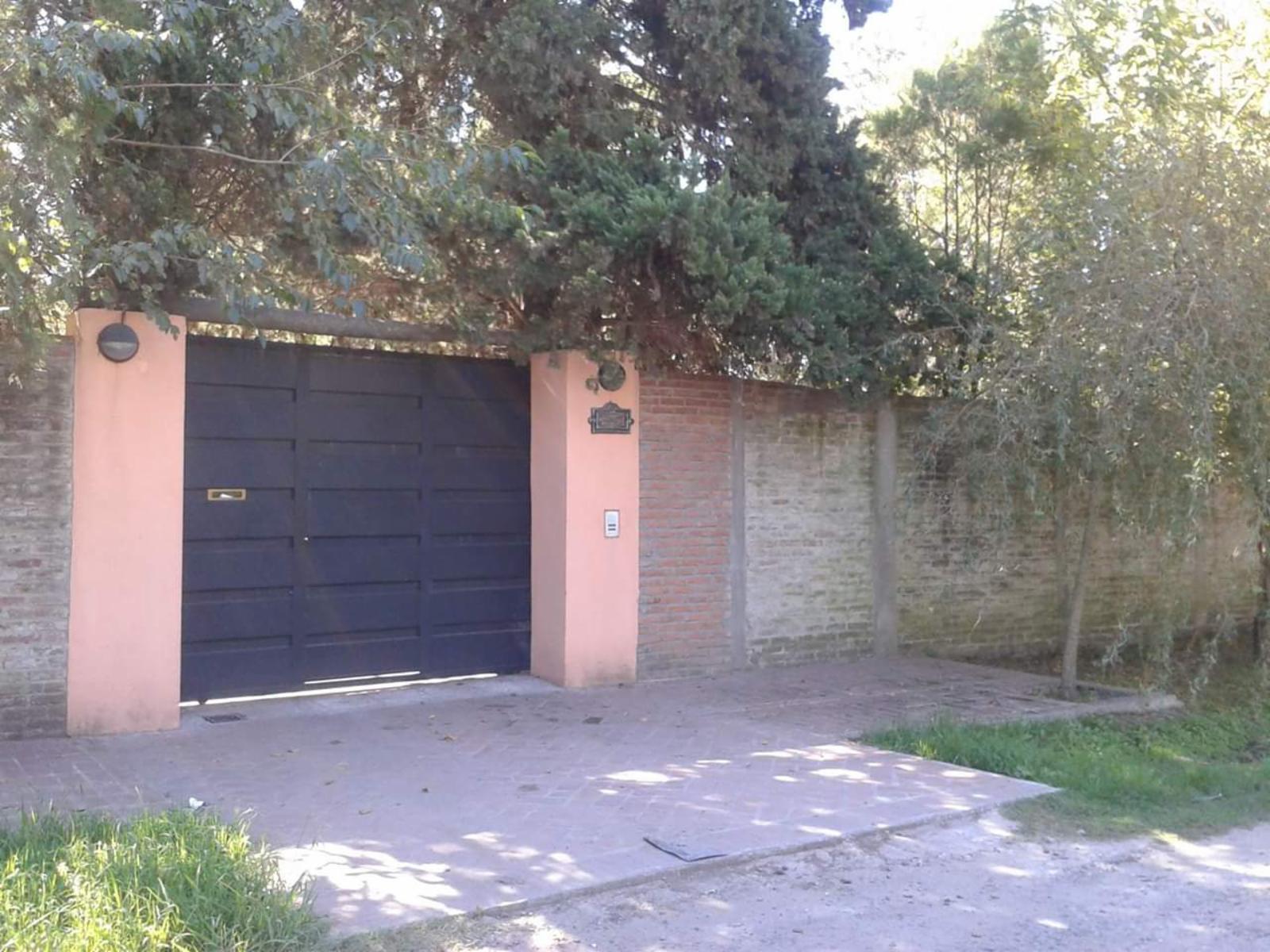 Venta de Casa quinta y 4 Duplex de 2 ambientes con cochera y patio en Parque Leloir — foto 15