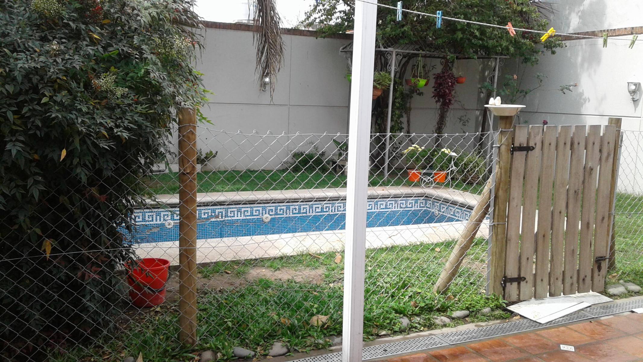 VENTA DE ESPECTACULAR GALPÓN CON PISCINA Y OFICINAS VILLA LUZURIAGA — foto 8