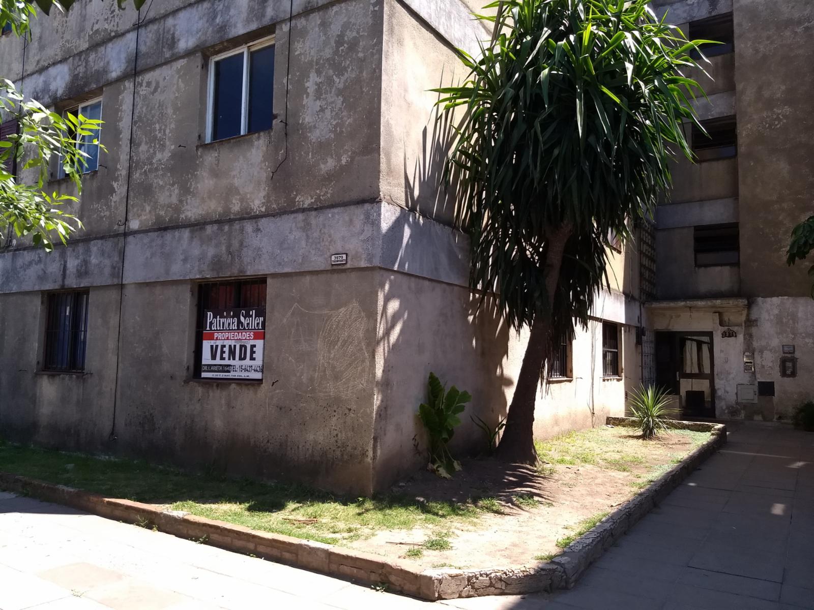 Departamento 4 Ambientes planta baja Villa Luzuriaga