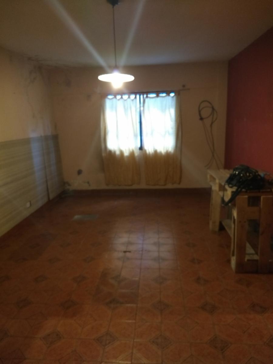 Departamento 4 Ambientes planta baja Villa Luzuriaga — foto 6