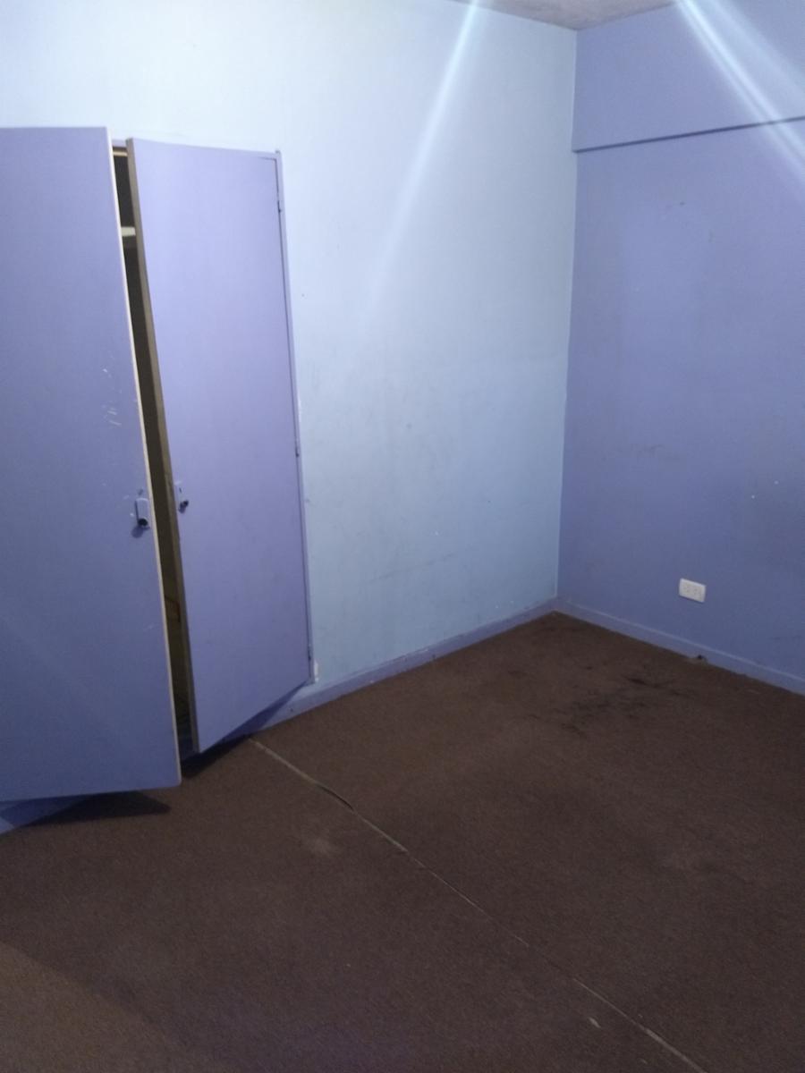 Departamento 4 Ambientes planta baja Villa Luzuriaga — foto 9