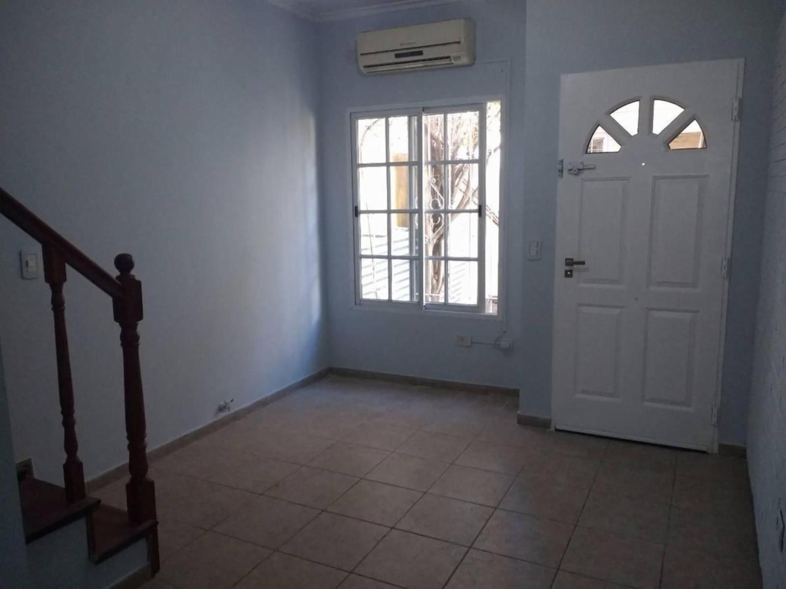 Duplex 3 ambientes con cochera Villa Luzuriaga