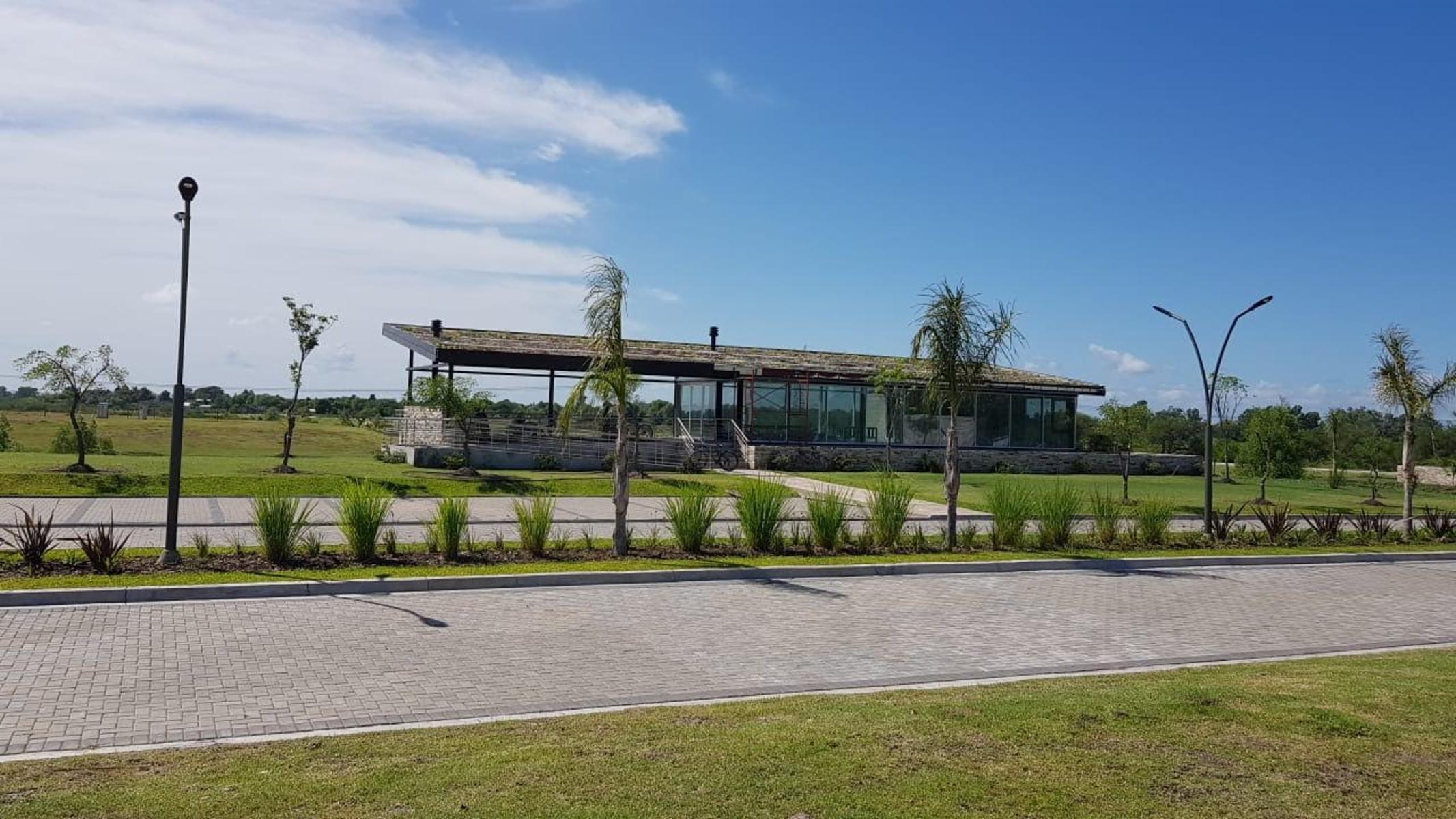 Venta de lote en country Amarras Gualeguaychú