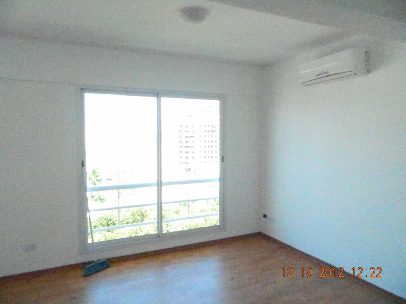 Venta de departamento de 1 ambiente con cochera Morón