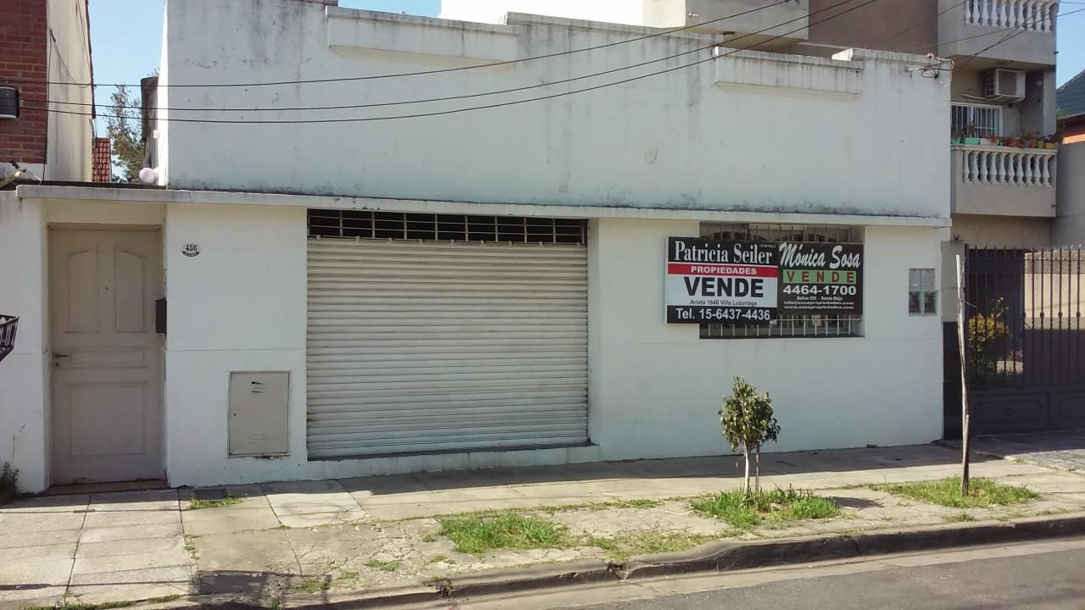 Venta de casa con local Ramos Mejía