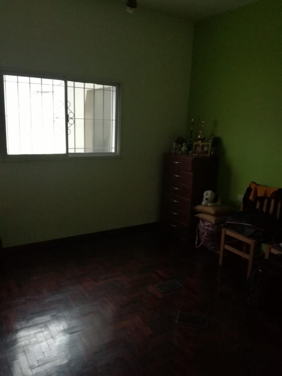 Venta de casa 3 ambientes Villa Luzuriaga