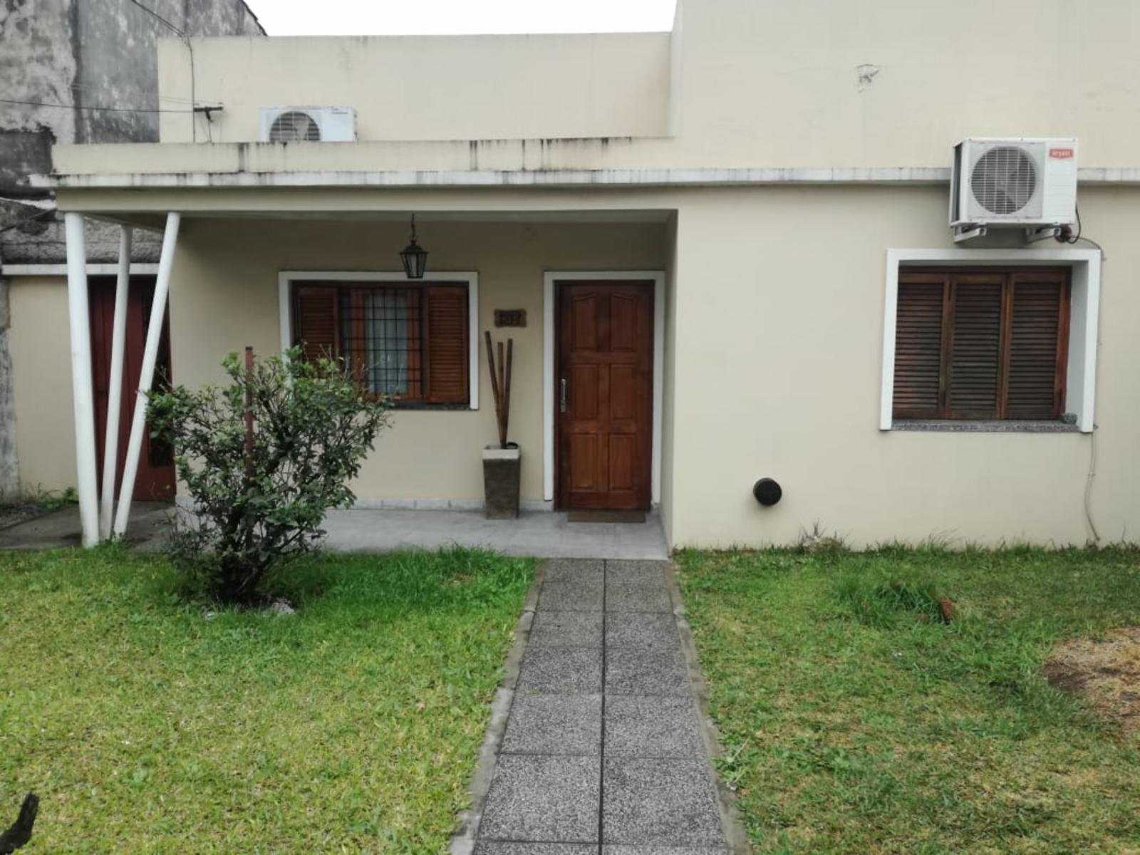 Venta de casa 3 ambientes Villa Luzuriaga — foto 9