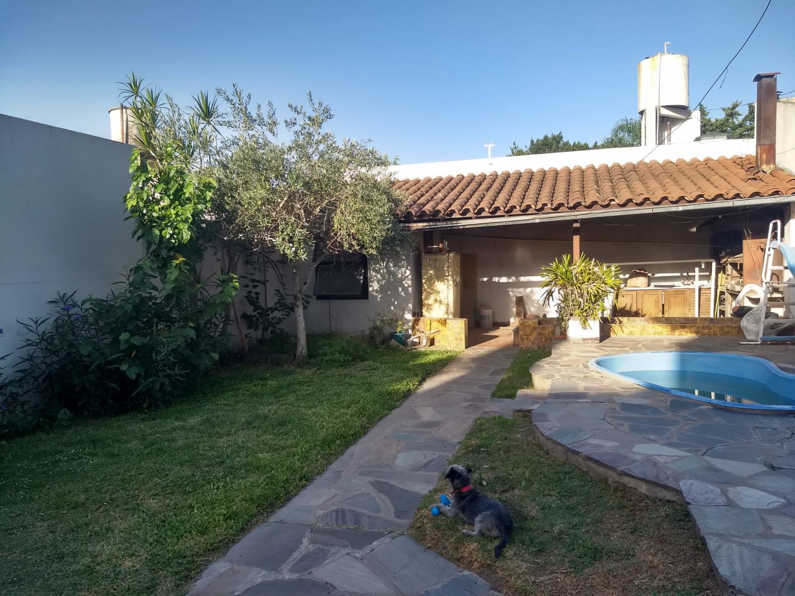 Venta de casa 4 ambientes Haedo Sur