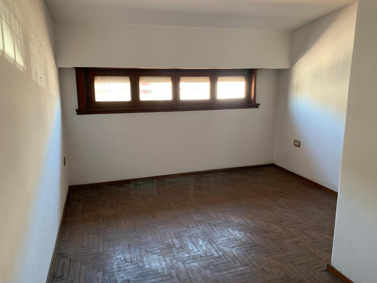 Venta de Chalet 6 ambientes Ramos Mejía — foto 4