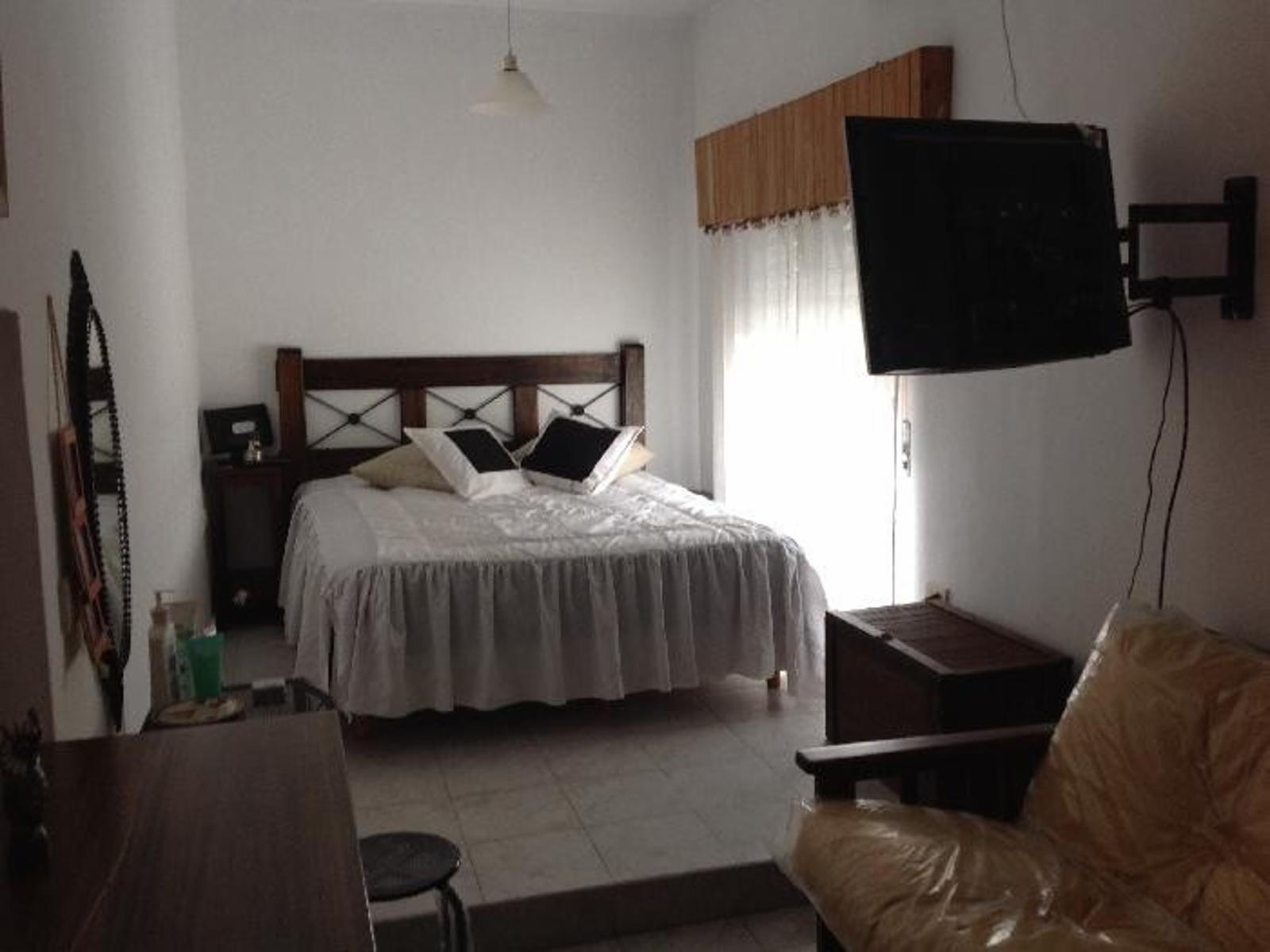 Venta de casa 3 ambientes Villa Luzuriaga — foto 8
