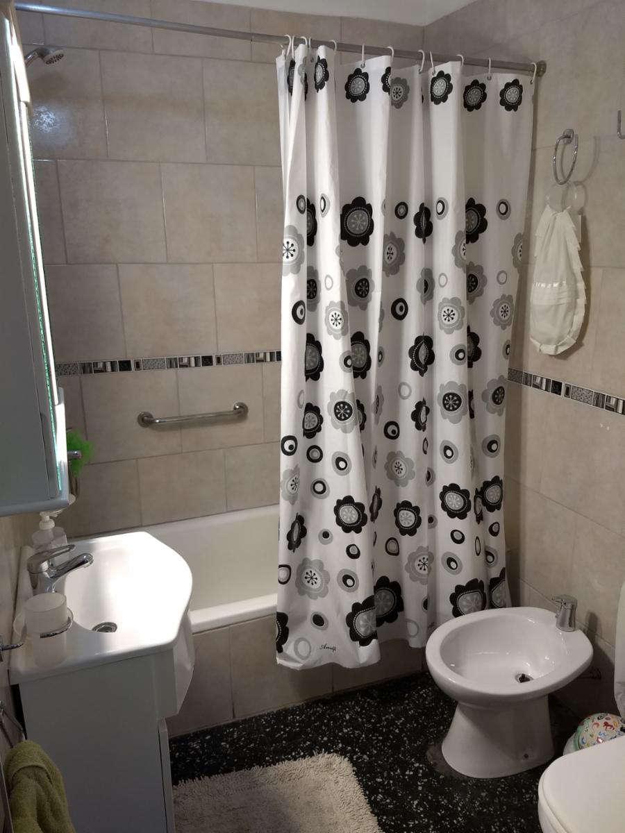 Venta de casa 3 ambientes Villa Luzuriaga — foto 3