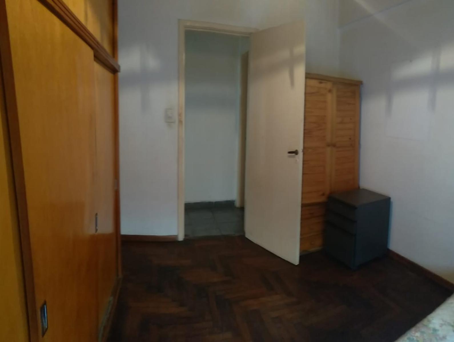 Venta de casa 5 ambientes Villa Luzuriaga — foto 4