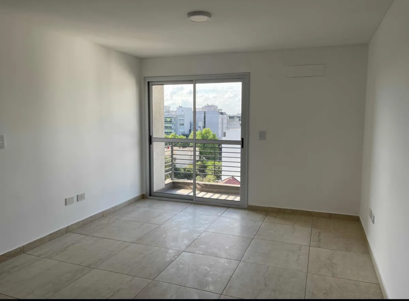Venta de departamento 2 ambientes Morón
