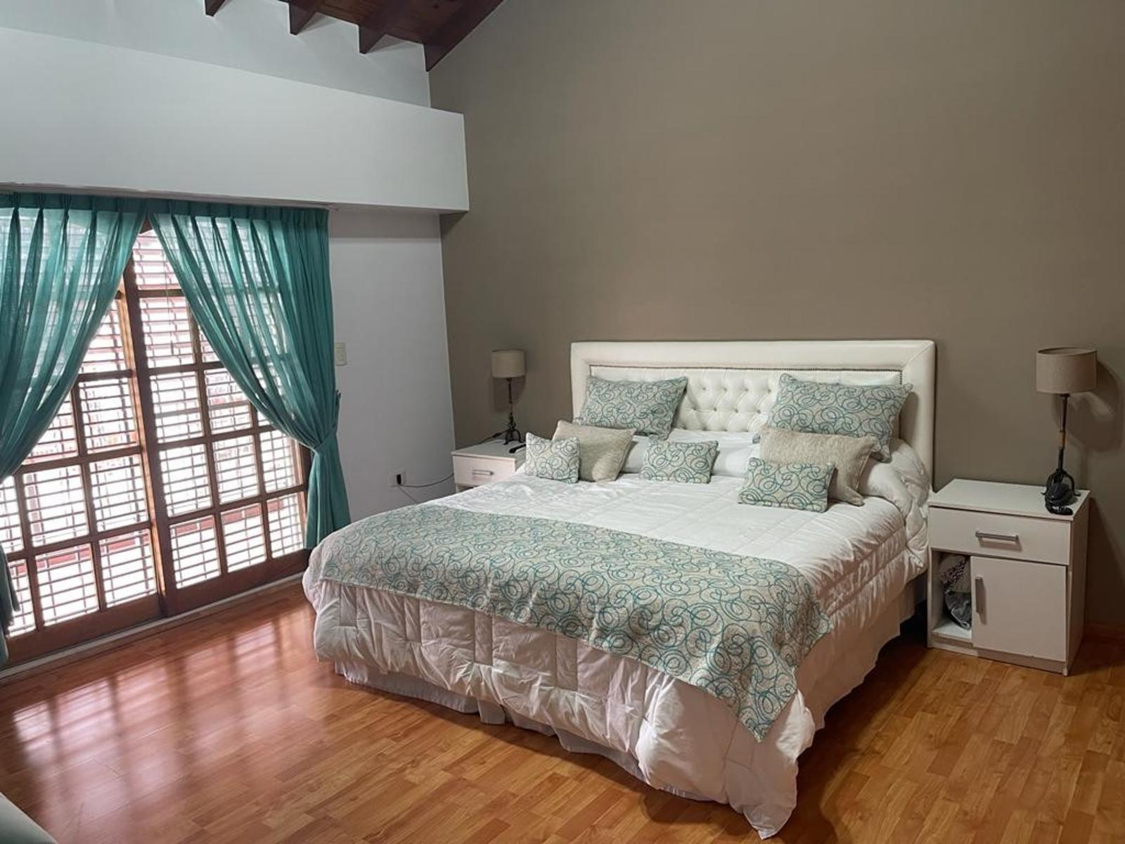 Venta de casa 5 ambientes Villa Luzuriaga — foto 4