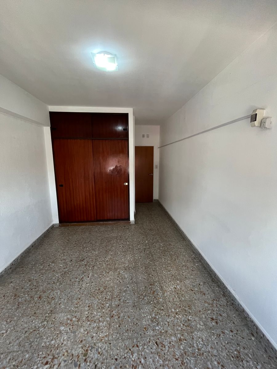 Alquiler departamento 3 ambientes Isidro Casanova - 15