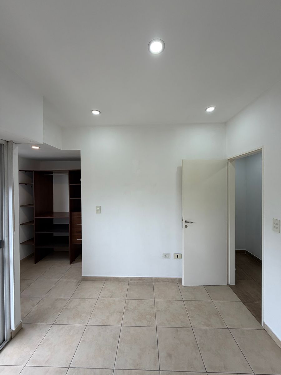 Alquiler triplex 3 ambientes cochera Ramos Mejia - 9