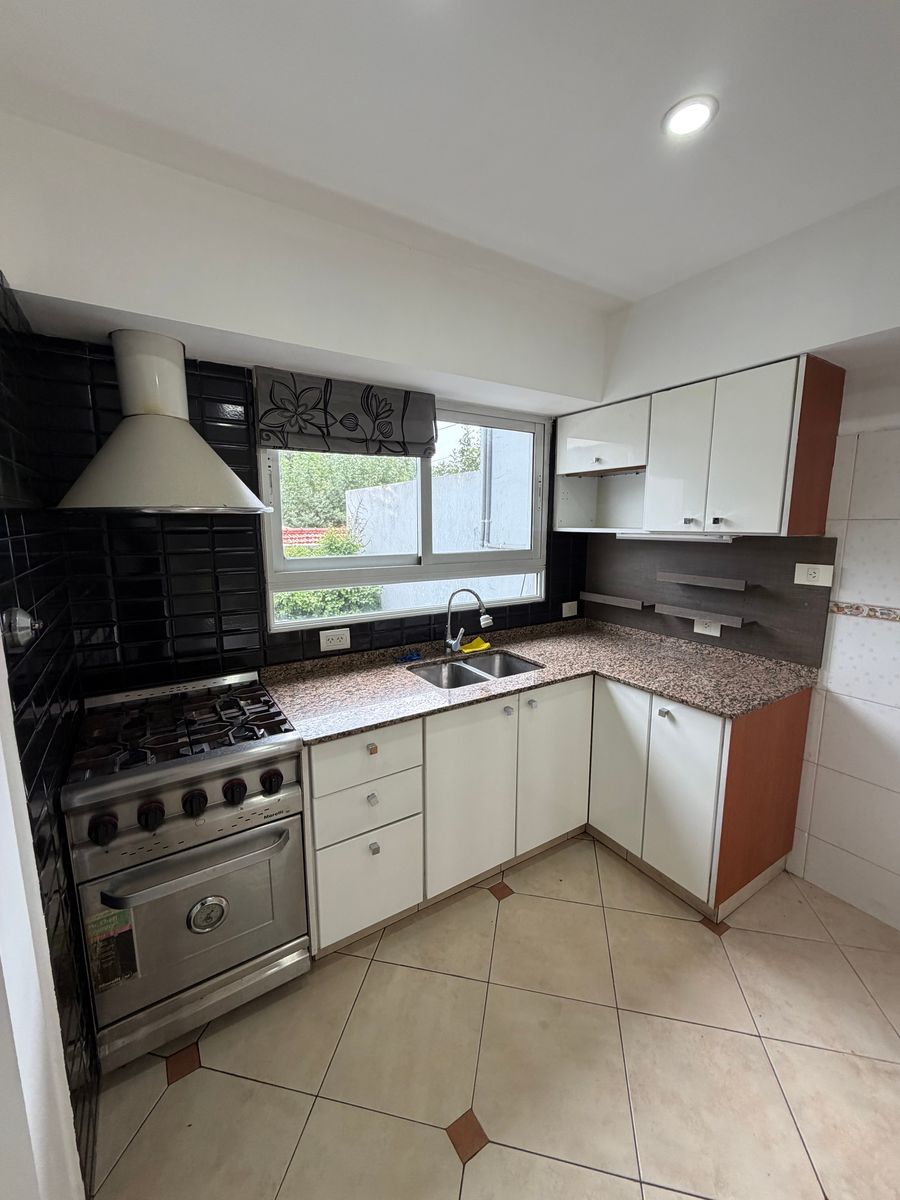 Alquiler triplex 3 ambientes cochera Ramos Mejia - 20