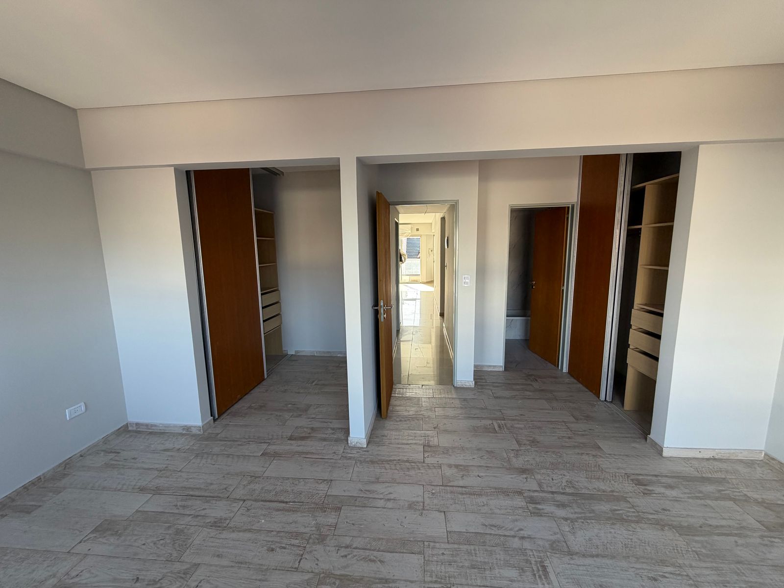 Venta gran departamento de 2 ambientes a estrenar San Justo - 11