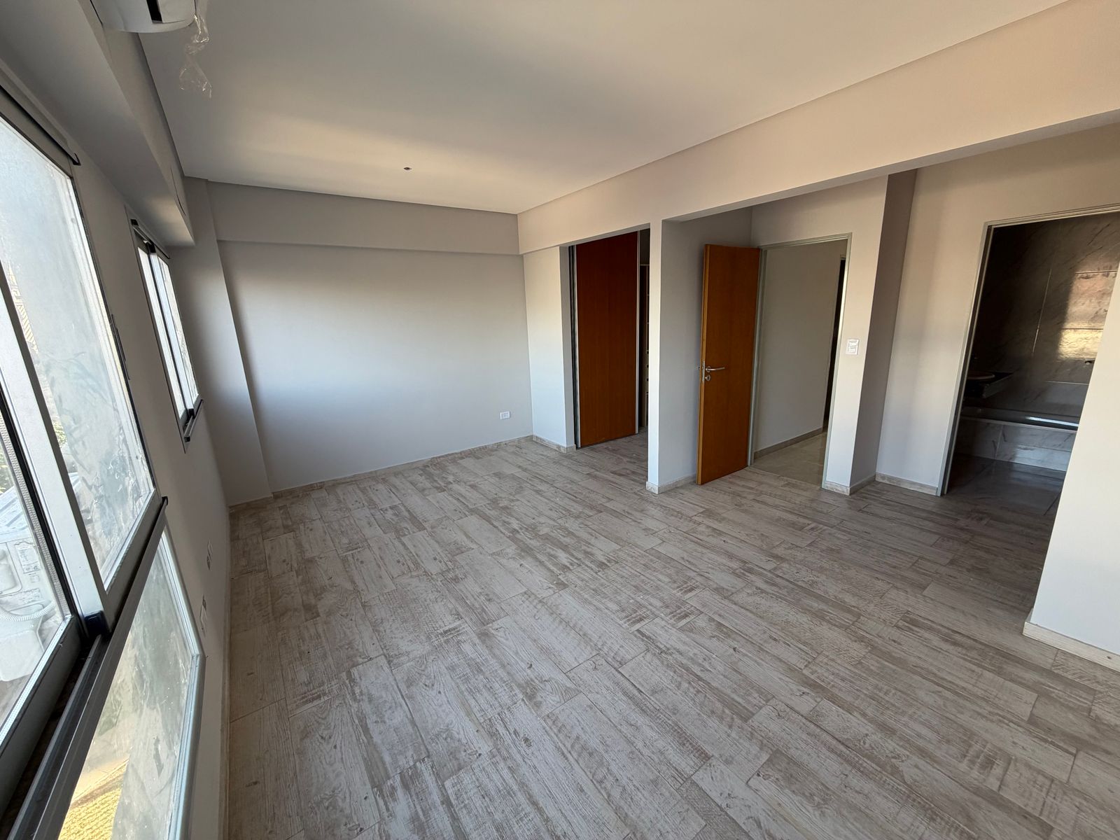 Venta gran departamento de 2 ambientes a estrenar San Justo - 12