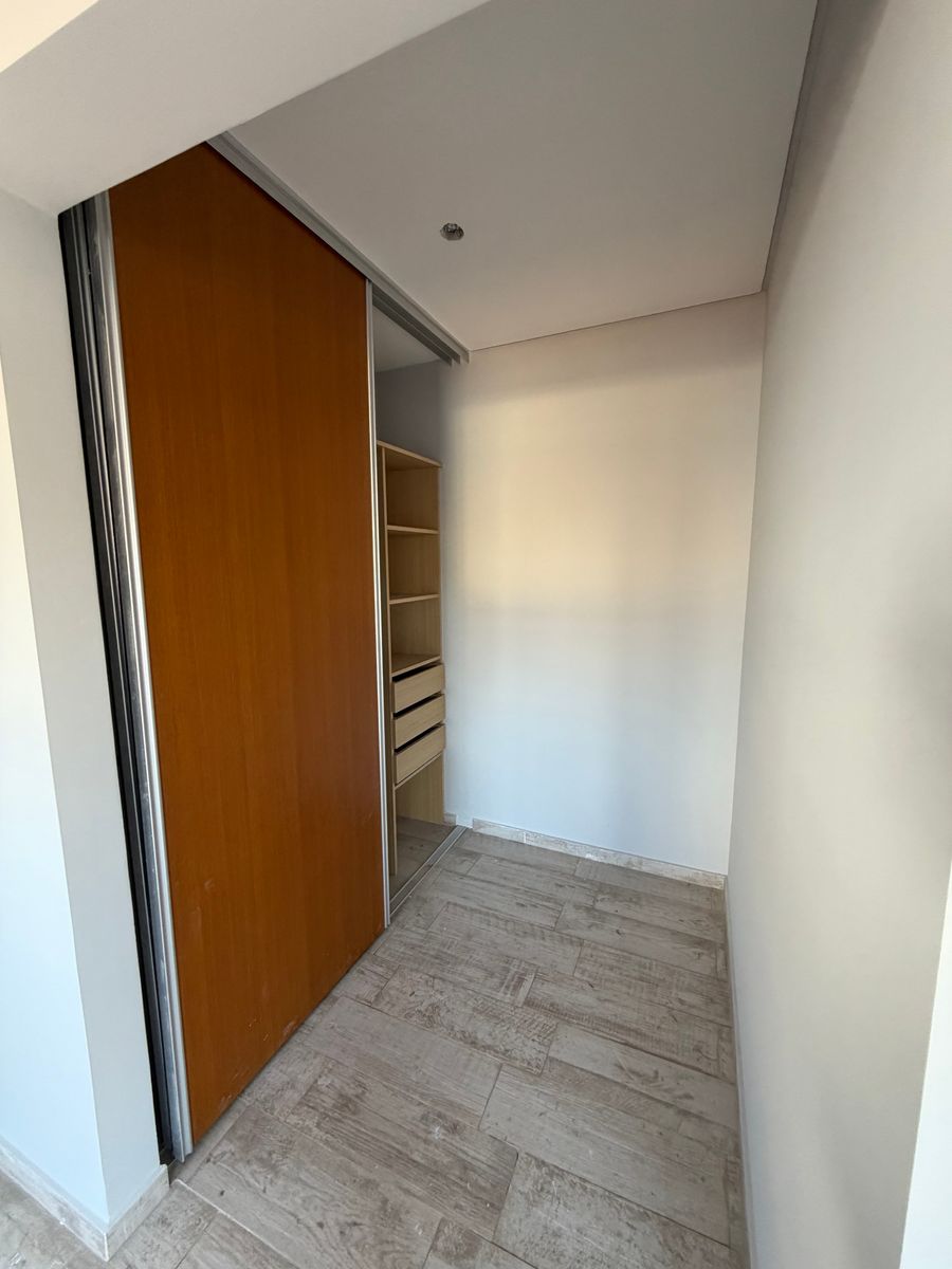 Venta gran departamento de 2 ambientes a estrenar San Justo - 16