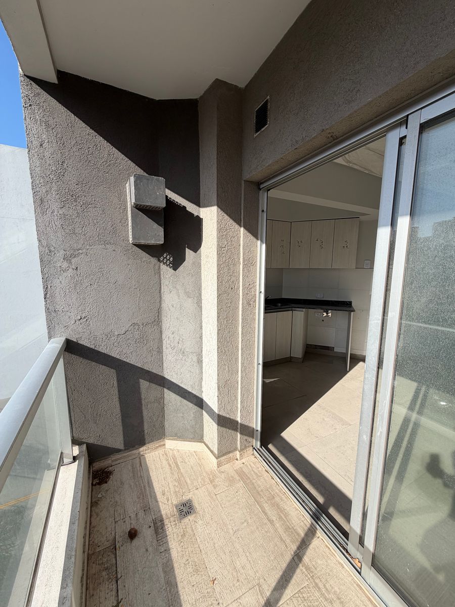 Venta gran departamento de 2 ambientes a estrenar San Justo - 19