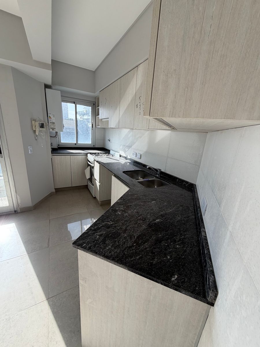 Venta gran departamento de 2 ambientes a estrenar San Justo - 22