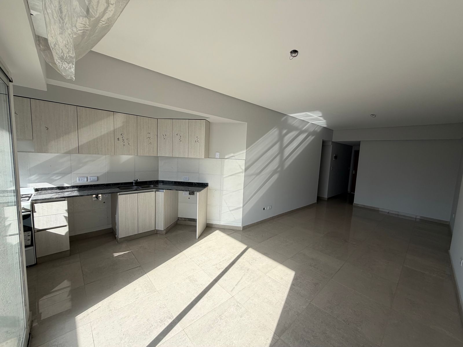 Venta gran departamento de 2 ambientes a estrenar San Justo - 26